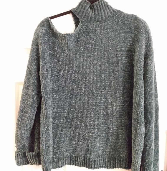 Apricot Lane - Cut Out Chenille Sweater - Picture 4 of 9